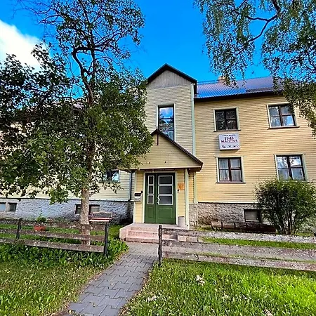 Bed & Breakfast Paide B&B *